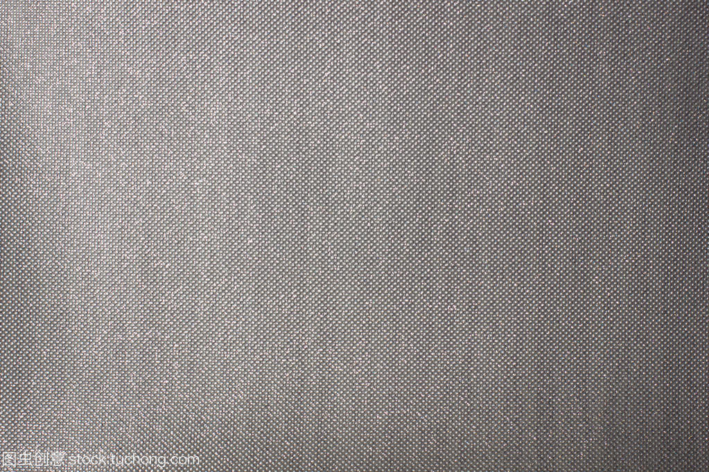 科技織就的華裳 合成纖維織物紋理的現(xiàn)代美學(xué)